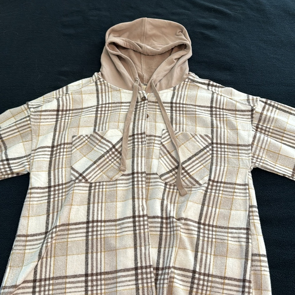 Medium cardigan-hoodie from Altard State